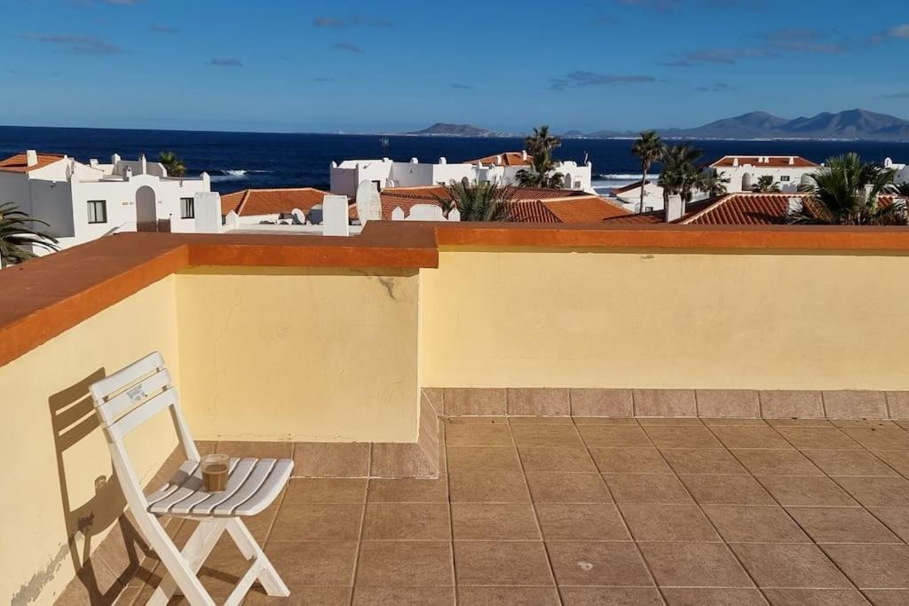 Gilda: Beautiful Spacious Apartment. Seaview From Rooftop Terrace كوراليهو المظهر الخارجي الصورة