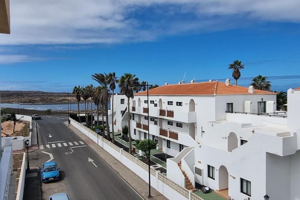 Gilda: Beautiful Spacious Apartment. Seaview From Rooftop Terrace كوراليهو المظهر الخارجي الصورة