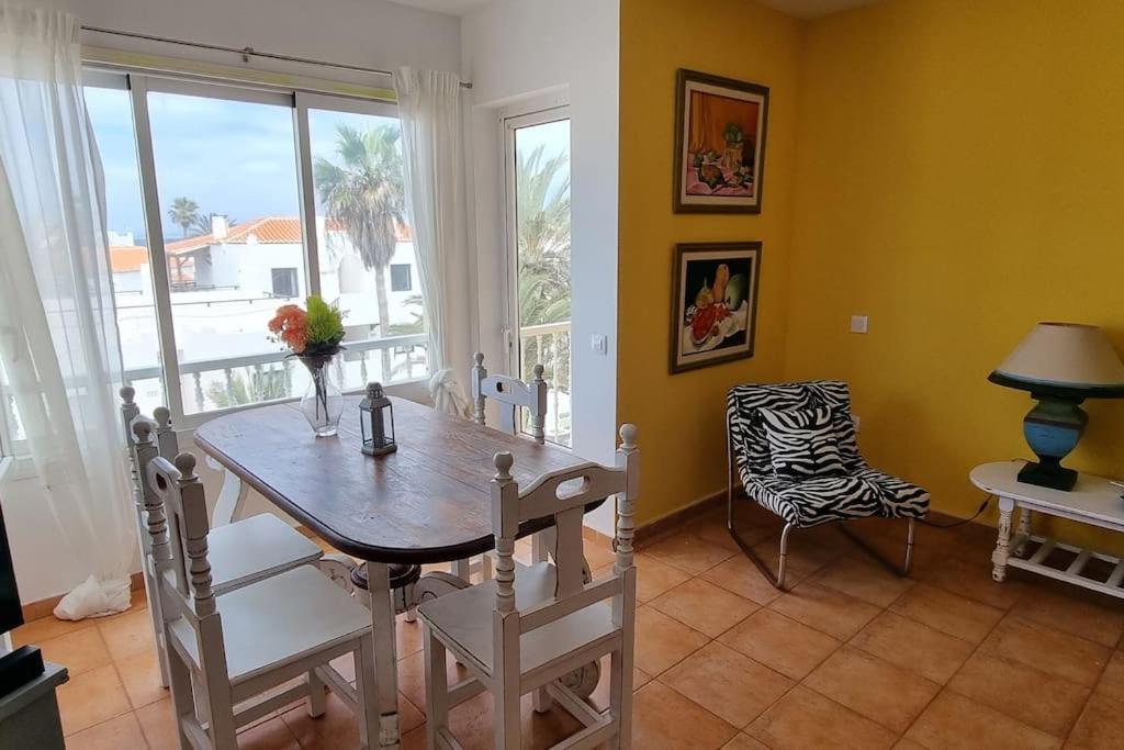 Gilda: Beautiful Spacious Apartment. Seaview From Rooftop Terrace كوراليهو المظهر الخارجي الصورة